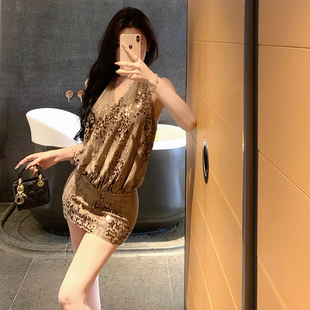 �����L�Ը�¶���첱�B��ȹ�����OӋ����Ƭ���ζ�ȹŮ