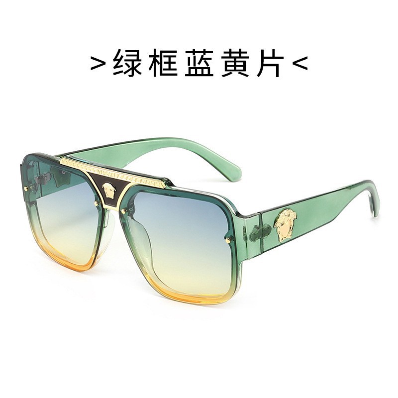 녹색 프레임 점차 파란색 필름