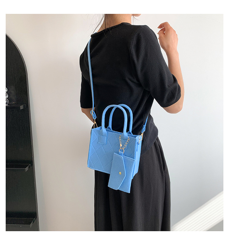 Women's Medium Felt Solid Color Streetwear Square Zipper Handbag display picture 8