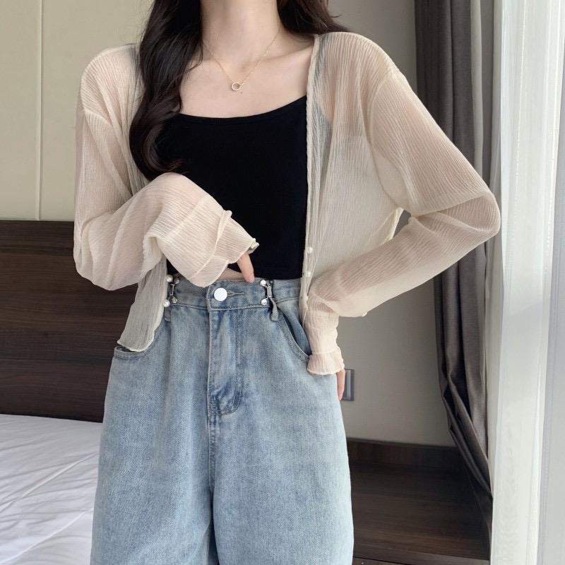 White knitted cardigan