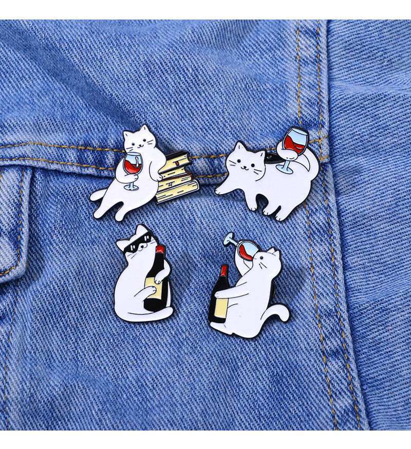All Seasons Season Cute Modern Style Pin Cat Red Wine Alloy Enamel Unisex Brooches