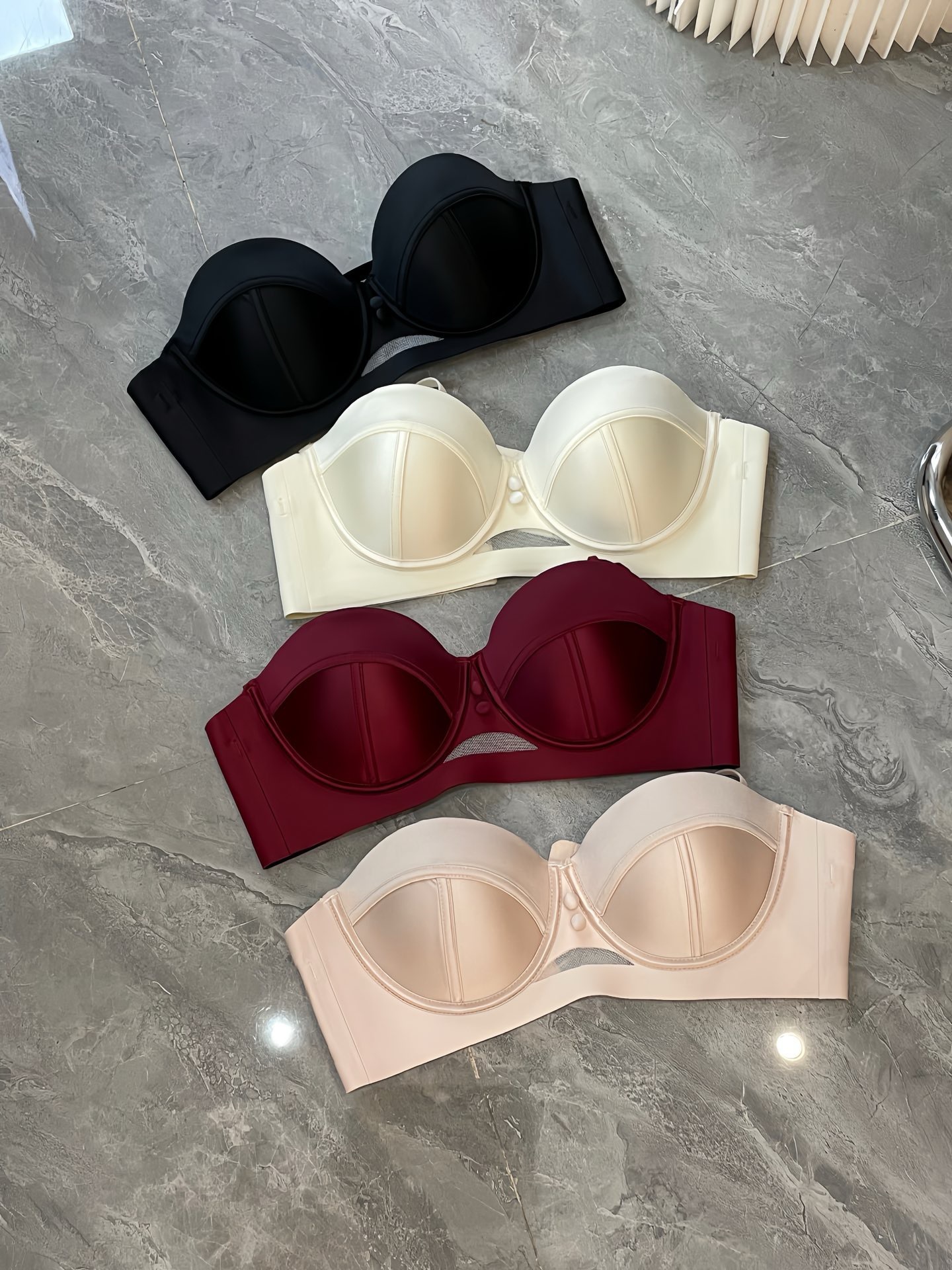 Albaricoque dulce de una sola pieza