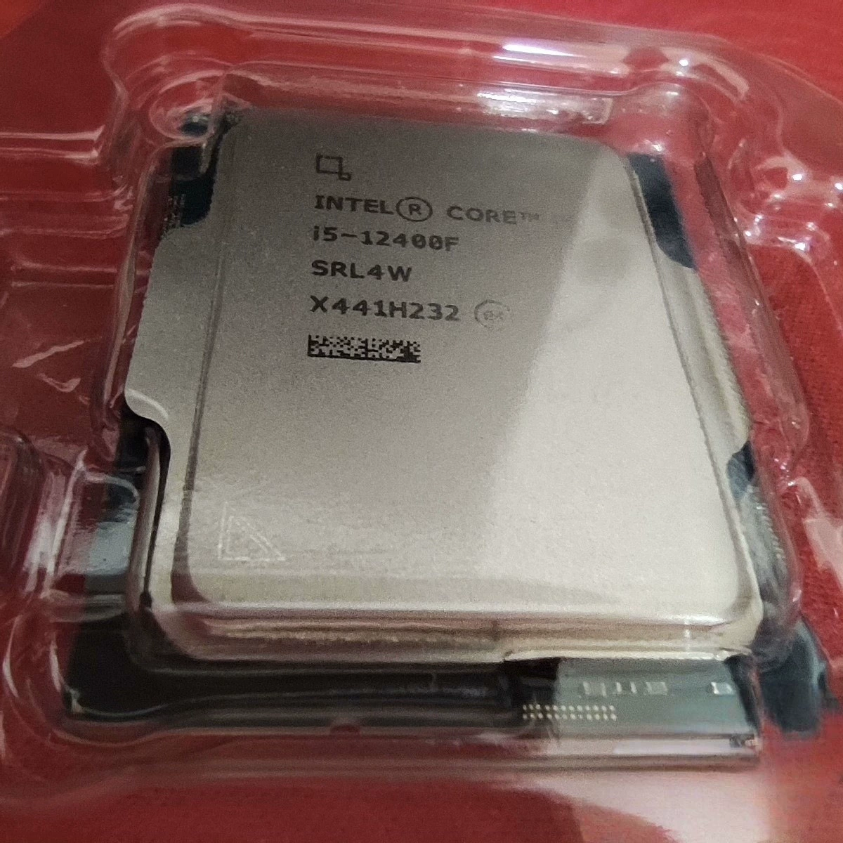 CPU Intel i5-12400F — 6 ядер 12 потоков, 18 МБ кэша, LGA1700 (/без упаковки)