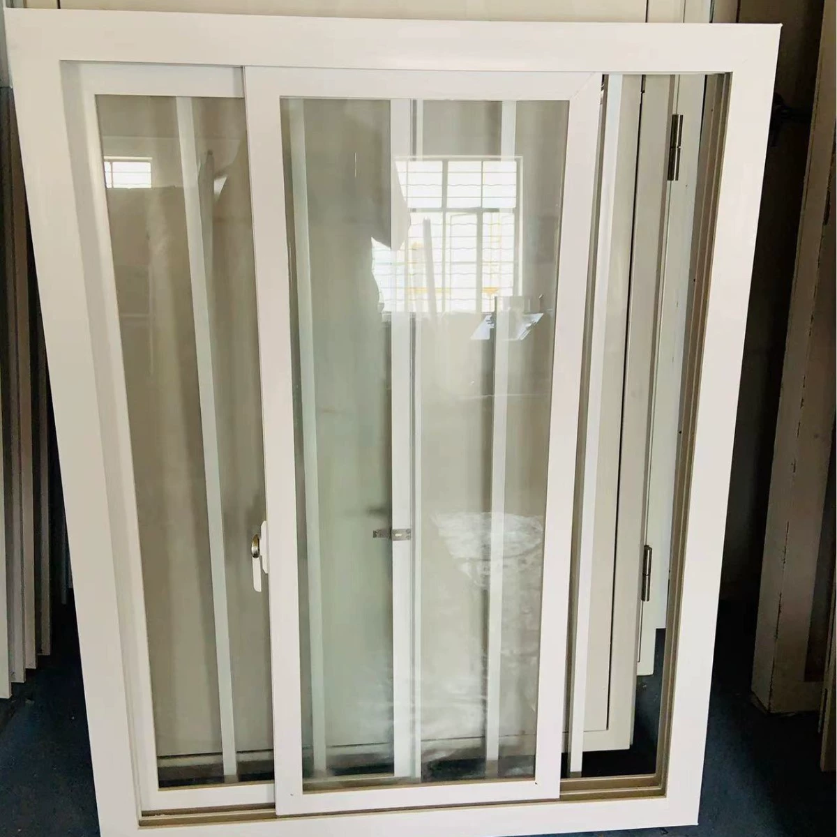 Прямые продажи завода пластиково-стеклянное раздвижное окно 1100×920 закалённое однослойное стекло