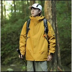 2025 秋冬フード付きジャケット男性と女性のためのスリーインワンマウンテンジャケットカップル旅行登山ジャケットトレンディ