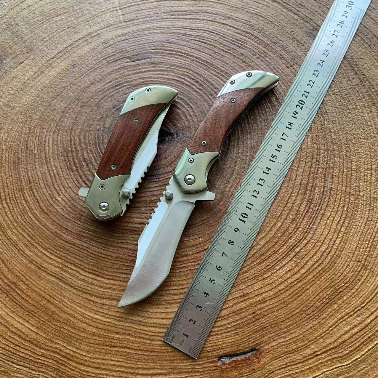 新款折叠刀多功能小刀求生工具水果刀露营刀户外刀便携防身野营刀