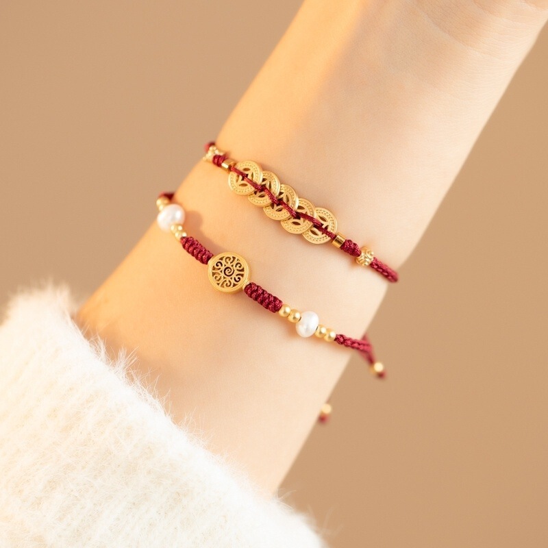 Chinese Style Five Emperors Money Coin Bracelet, Red String Woven Bracelet for the Year of Birth, Good Luck Beads Hand Accessory, Gift for Female Friends Chinese Style Five Emperors Money Coin Bracelet, Red String Woven Bracelet for the Year of Birth, Good Luck Beads Hand Accessory, Gift for Female Friends