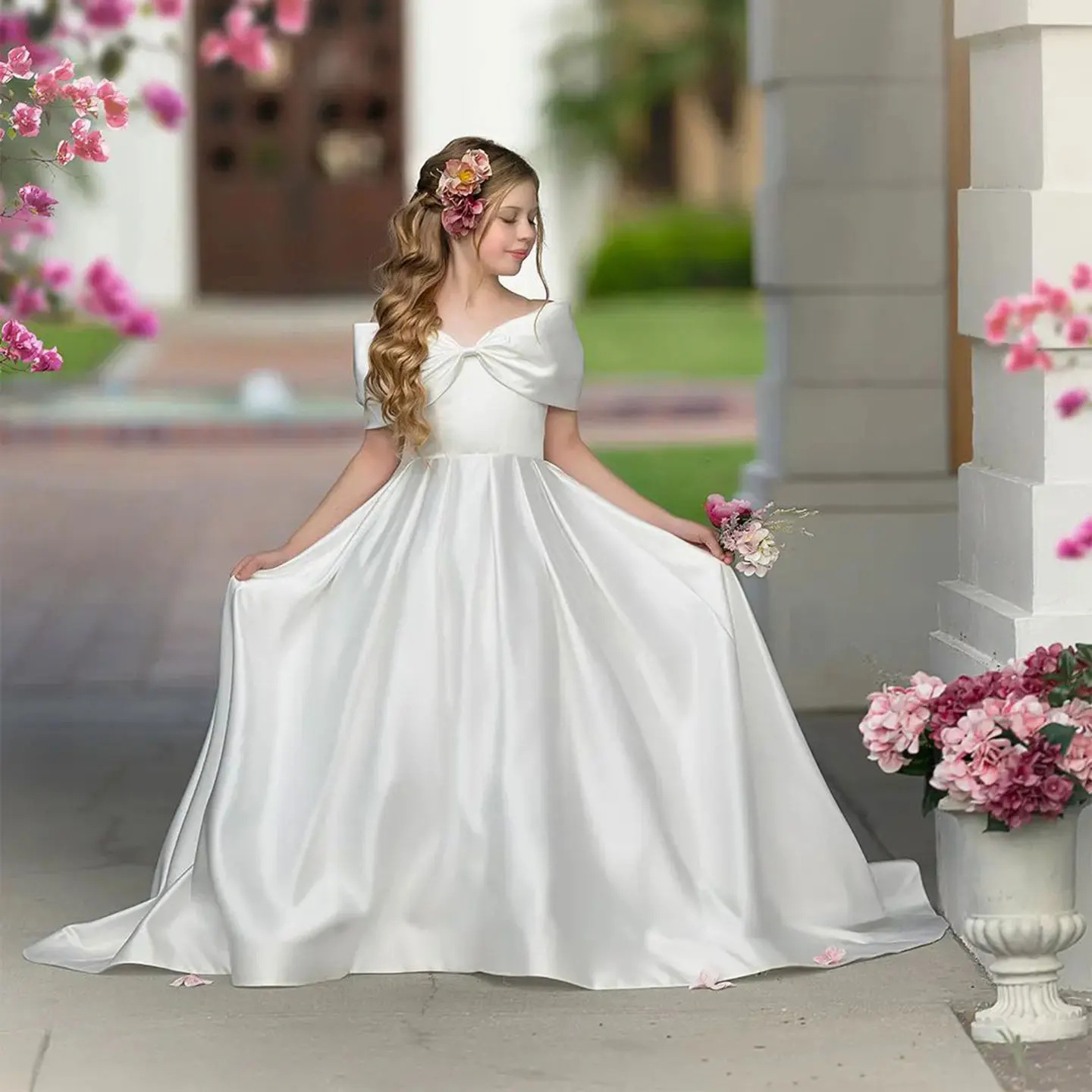White Bow Off-Shoulder Children's New Satin Little Flower Girl Dress With Small Train High-End Feel_voghion.com