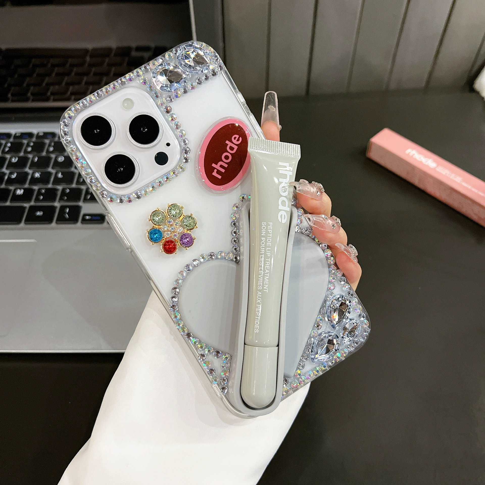 Совместимый силиконовый помадник Apple, каменная инlay- вставка, iPhone16 Pro, креативная защита для телефона, iphone, цветочный, новая коллекция