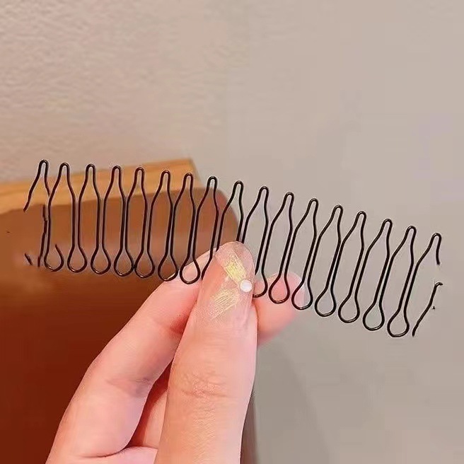 Peine para el cabello de dibujos animados para niñas pequeñas, herramienta para peinar el cabello, versión TikTok, peine Sanrio, accesorio para el cabello. image 12