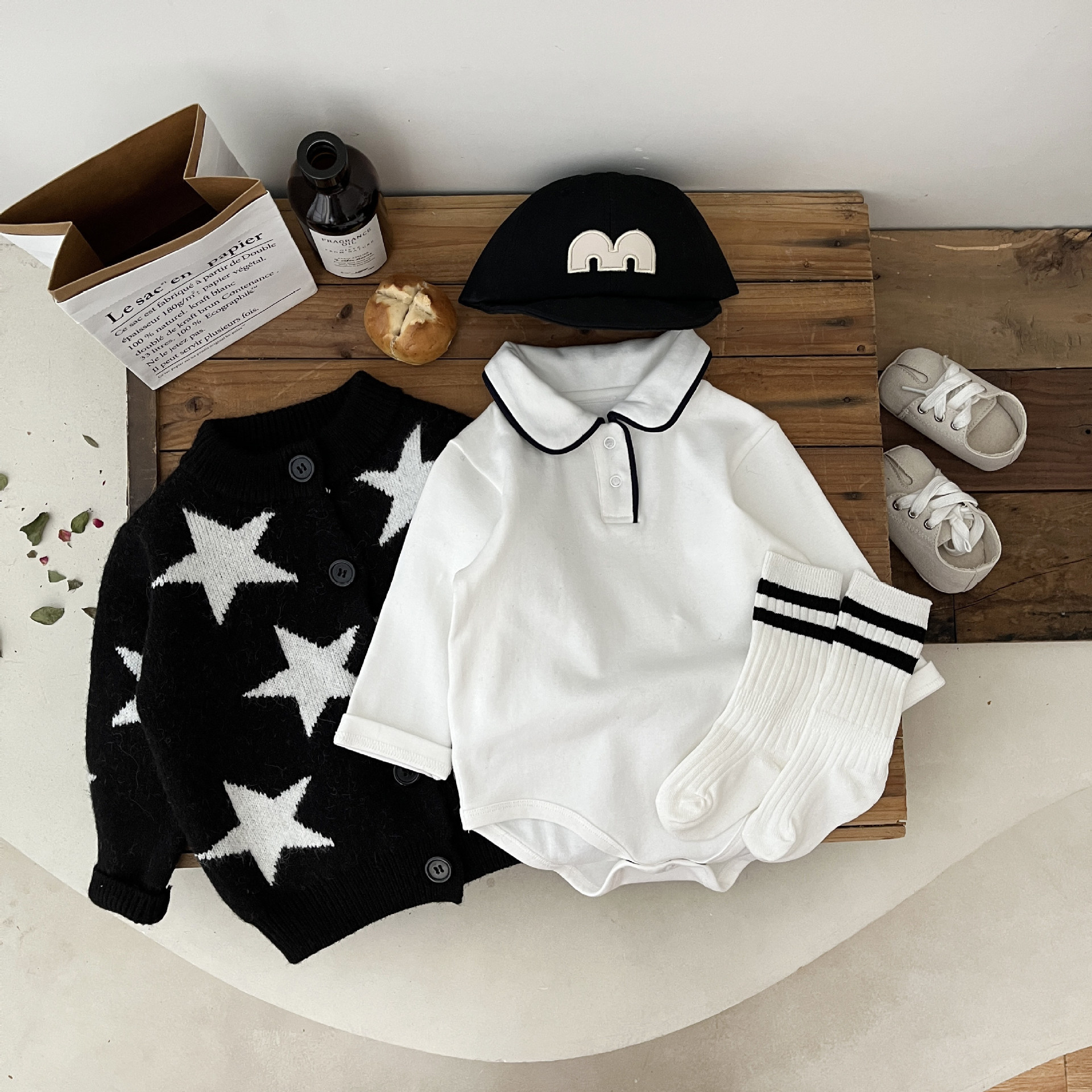 INS Corea del Sur primavera y otoño bebé blanco puro solapa mameluco de manga larga bebé triángulo bolsa pedo mameluco de una sola pieza base de todos los partidos