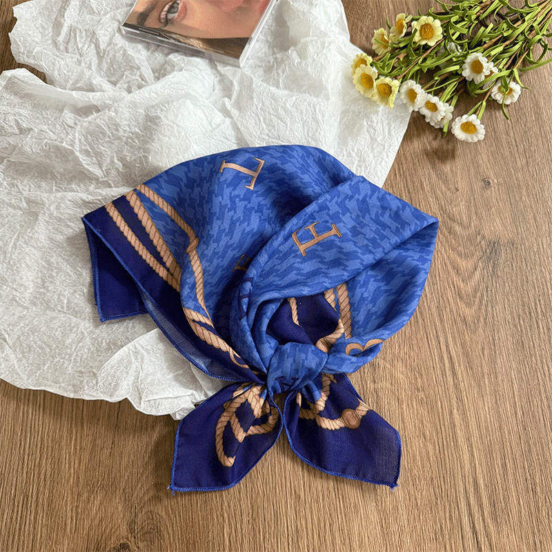 Pañuelo en la cabeza Verano femenino pastoral nuevo estilo floral literario bufanda cuadrada todo fósforo bufanda pequeña bufanda de seda correa para el cabello multifunción accesorios para el cabello