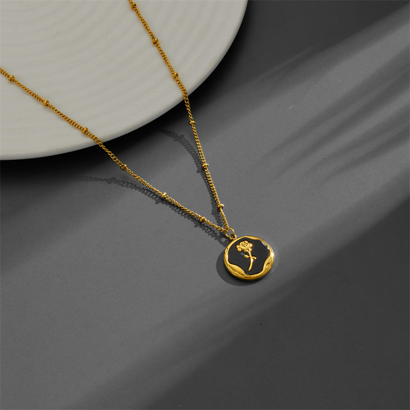 14g Weight 0.03µm-0.05µm Gold Plating Thickness PVD Coated Gold Plating Process 18K Real Gold Plated Plating Material PVD Coated Real Gold Plated 18K Gold Flower Titanium Steel Elegant Waterproof Non Tarnish Titanium Steel Pendant Necklace