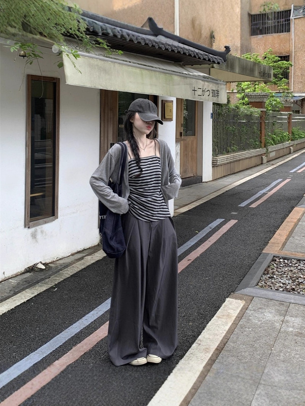 大码早秋灰色条纹吊带开衫＋高级灰垂感休闲裤拖地裤三件套|undefined