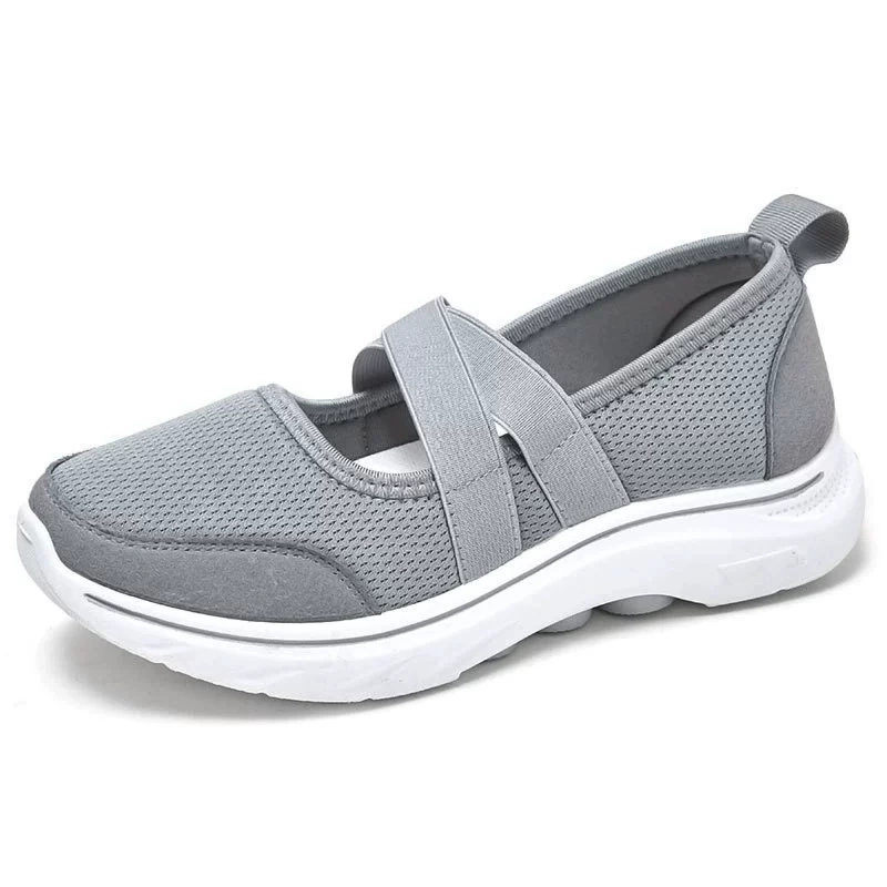 Casual летняя обувь slip-ons от , сетчатый верх, гибкая подошва, цвета черный/серый/бежевый, размеры 36-41