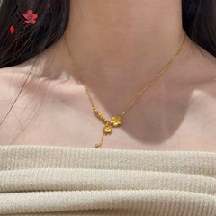 小红书同款沙金流苏桃花项链女新款古法精致镭射珠小金花锁骨链