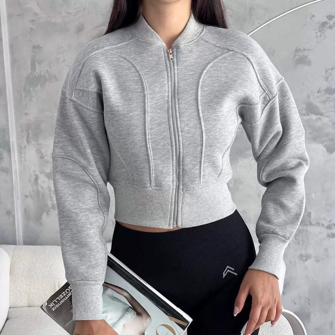 跨境亚马逊新款秋冬运动复古立领拉链外套短款夹克棒球服女卫衣