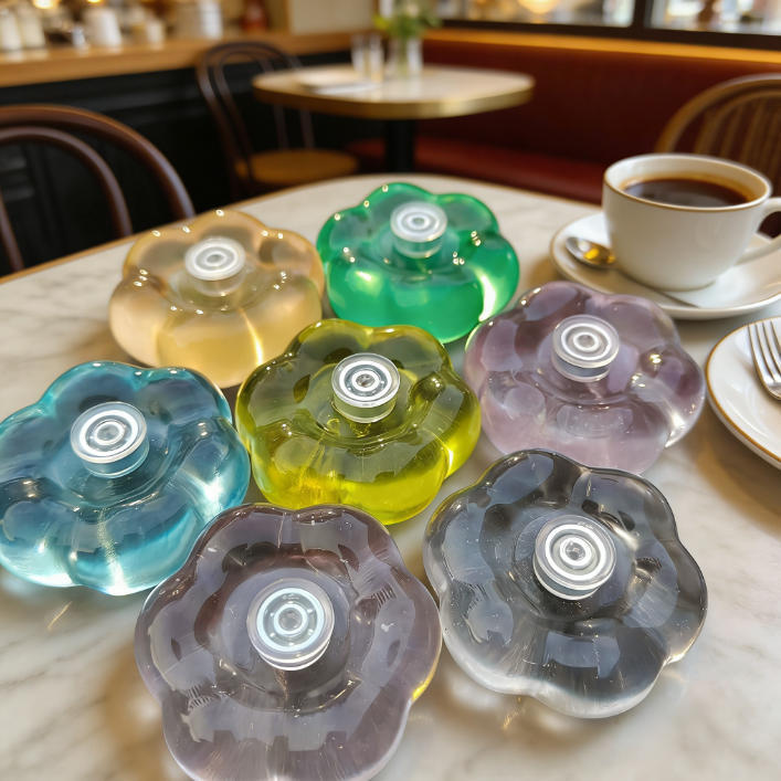 The Translucent Base Can Be Paired with Various Dolls to Create Healing Resin Decorations for Desktops, Offices, and Cars