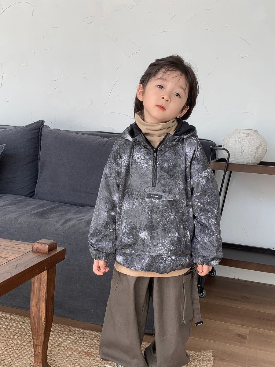 Черный и серый