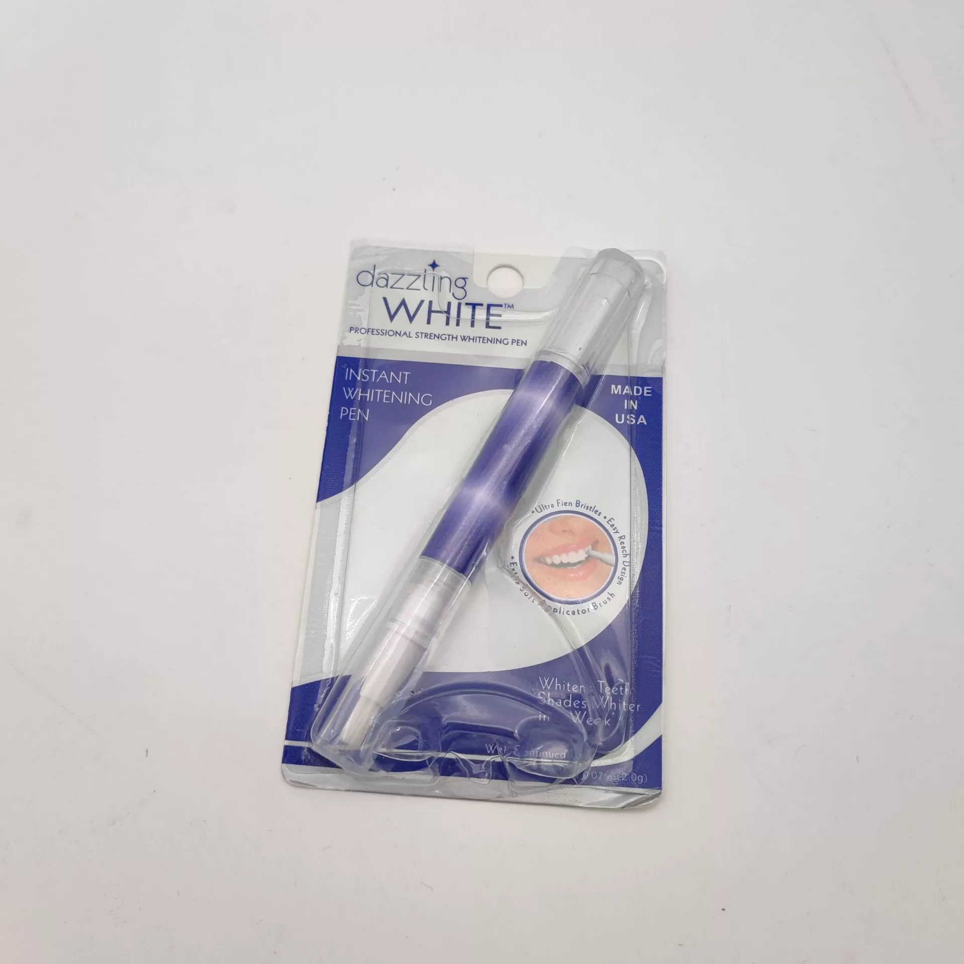 Трансграничный взрыв Dazzling White Эффект удаления желтых зубов