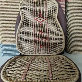 座垫、座套;凉垫;腰靠