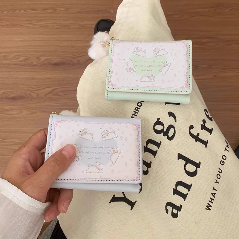 Small design short cartoon wallet