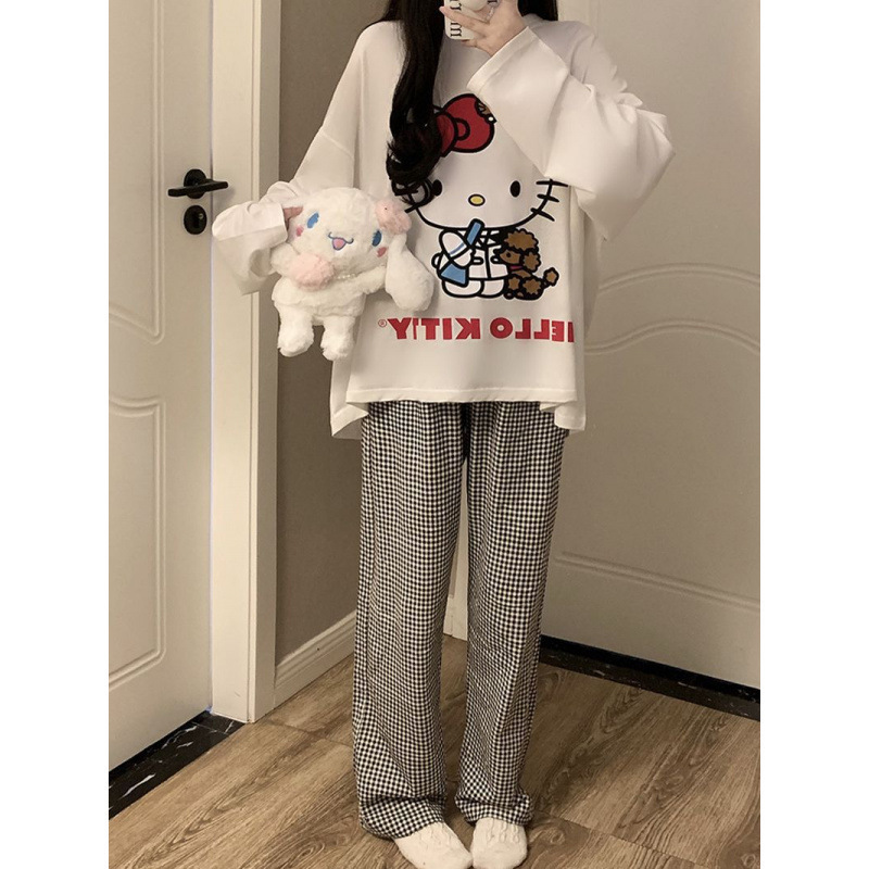 04헬로키티 슈트