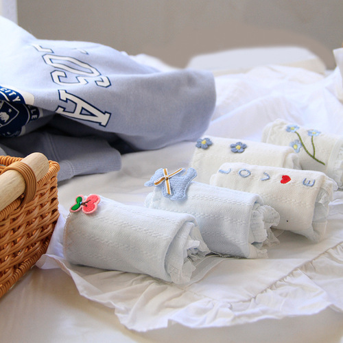 Dopamine bursting cute soft cute bear underwear women's mid-waist fungus lace pure cotton crotch women's briefs C091