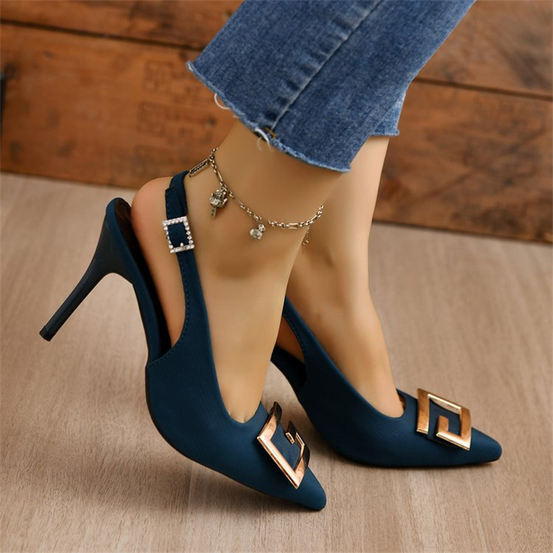 Sandalias de tacón alto Baotou transfronterizas europeas y americanas, nuevas sandalias de mujer con hebilla de metal hueca en la parte posterior y punta puntiaguda, moda al por mayor_voghion.com