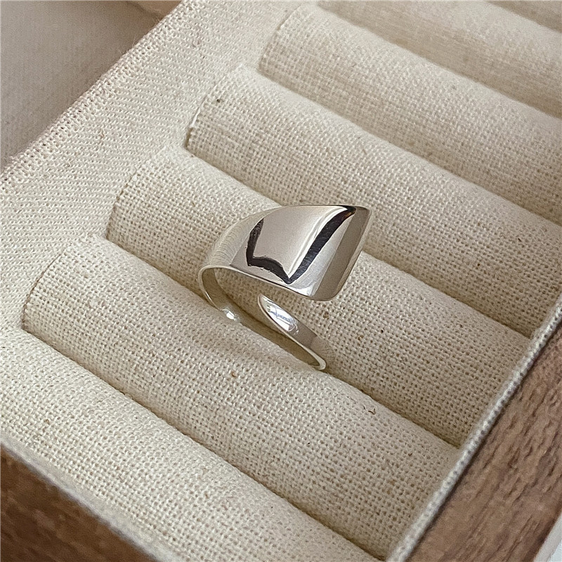 8g Weight 925 Sterling Silver Solid Color Rings