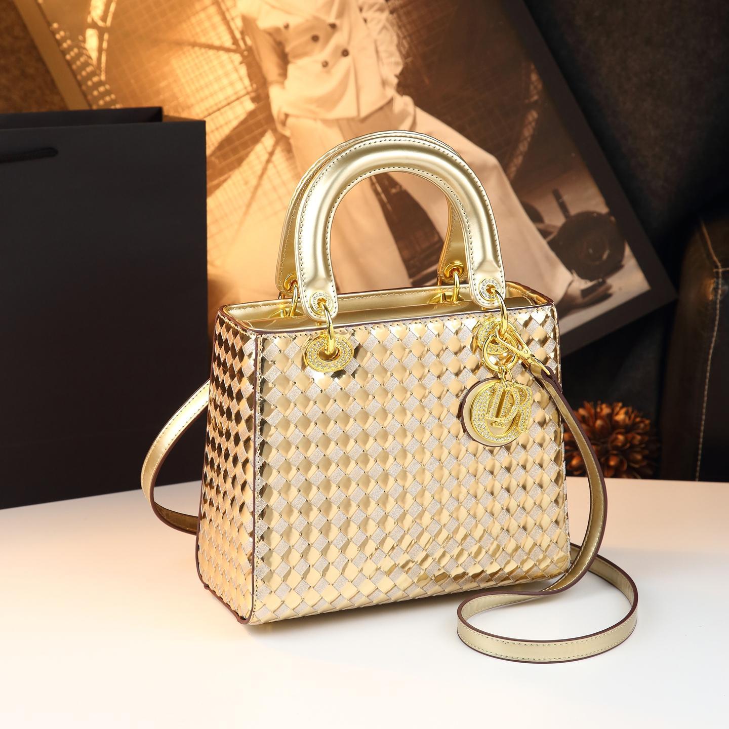 Túi xách nữ dáng đeo chéo kiểu Lady Dior thiết kế thời trang — màu vàng, bạc, màu tím, màu hồng