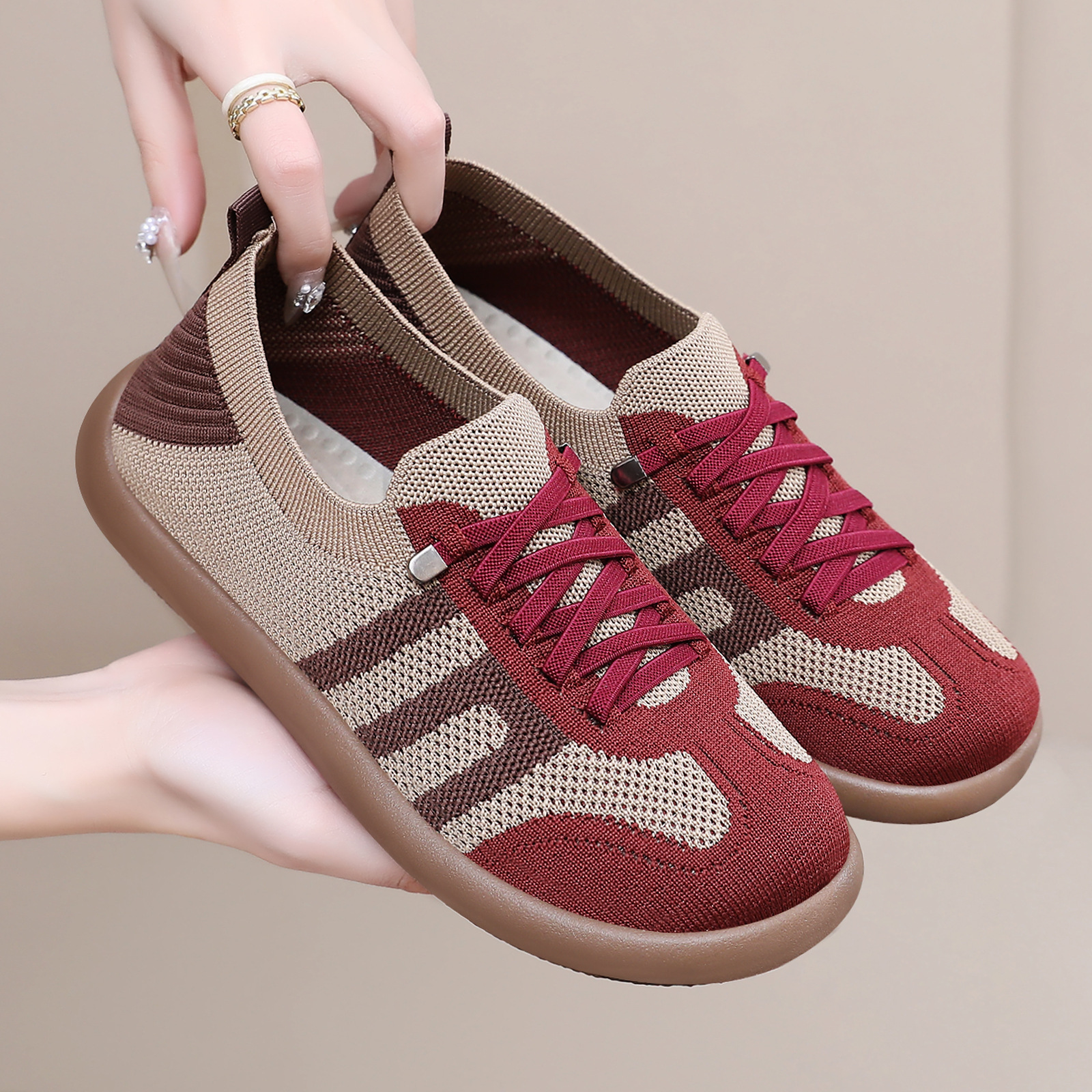 Zapatos de mujer con suela blanda que no cansan los pies, zapatos planos transpirables de otoño, zapatos de moda para mamá, zapatos de tela informales y suaves para mujer