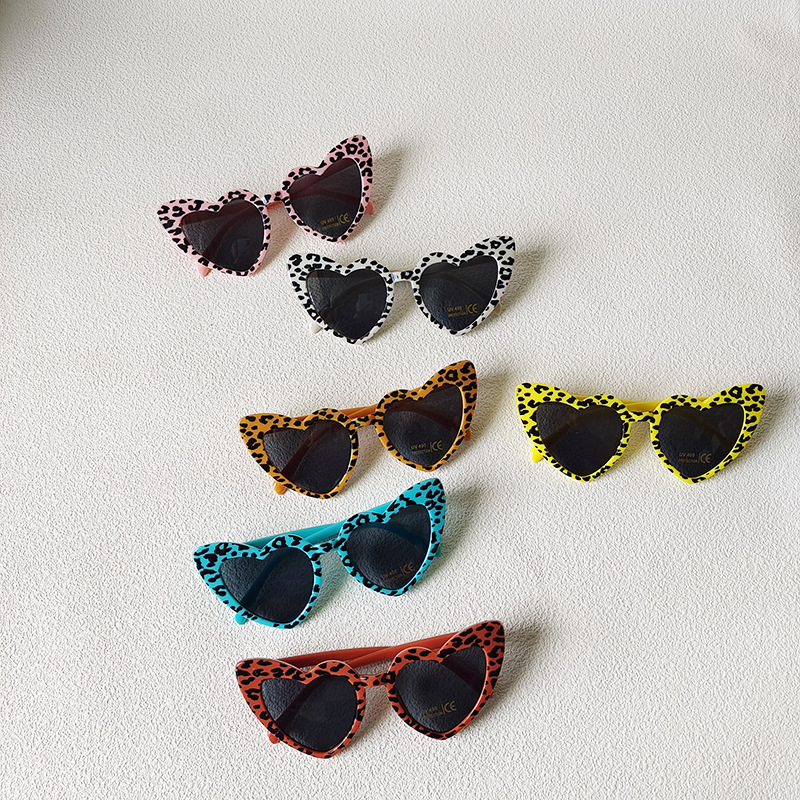 52g Weight Full Frame Glasses Structure Sunglasses Classification Retro Heart Shape Leopard PC UV400 Protection Special-Shaped Mirror Full Frame Kids Sunglasses