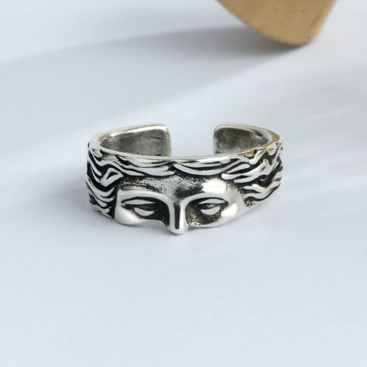 Cross-Border Fashion Venus Half-Face Ring Exaggerated Minimalist Style Index Finger Ring Sculpture European and American Retro Open Ring