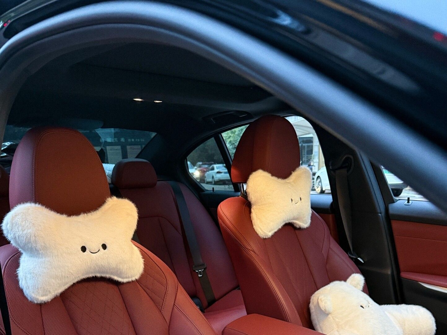 Cute Smiling Face Headrest and Lumbar Support Set Car Cushion Car Headrest Pillow Plush Cartoon Headrest Pillow