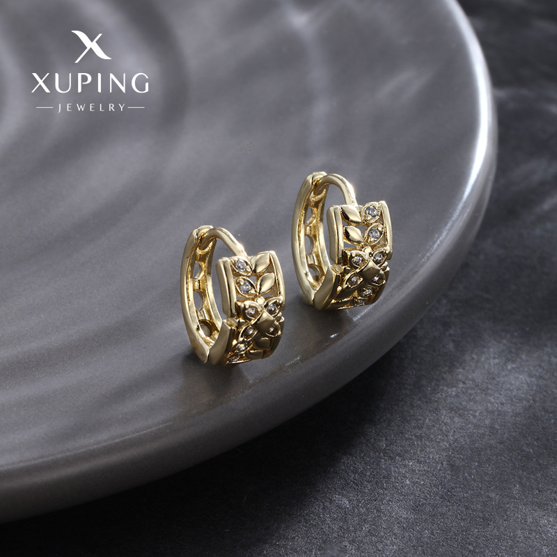 Xuping chapado 14K aretes de color aretes joyas de moda europeas y estadounidenses aretes de forma de hoja de aretes para mujeres
