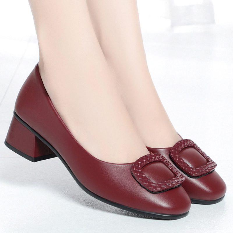 Mom's Leather Shoes Spring 2023 New Women's Shoes Soft Leather Soft Sole Women's Flats Work Shoes Wedding Banquet Shoes for Mother-In-Law