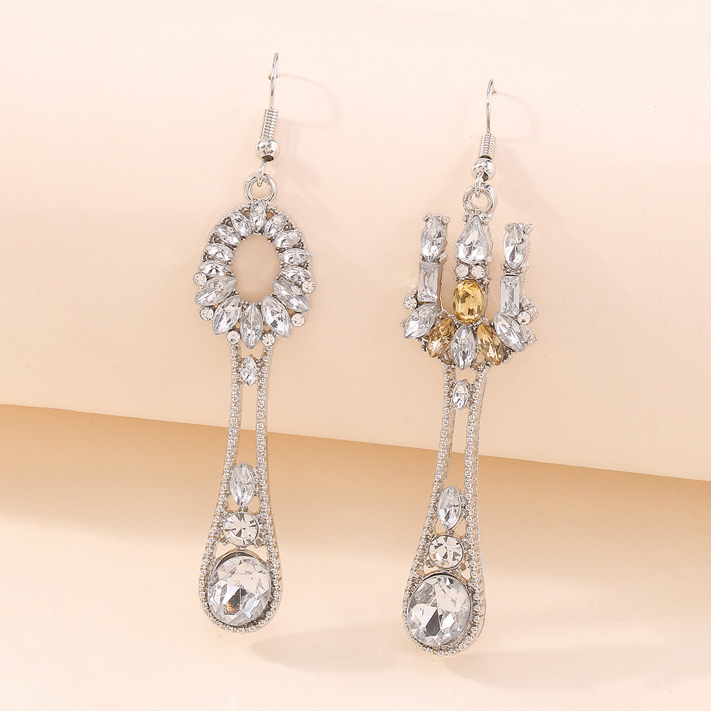 Pendientes De Vajilla De Diamantes De Aleación De Moda display picture 7