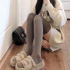 Autumn and winter fleece-lined long socks, khaki-colored high-top socks, Japanese-style thigh-high socks, calf-length socks, thickened and warm over-knee socks for women.