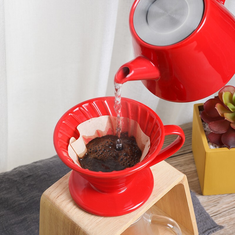 Small Household Ceramic Hand-Brewed Coffee Filter Cup Filter Funnel Conical V60 Threaded Filter Scandinavian Style Small Household Ceramic Hand-Brewed Coffee Filter Cup Filter Funnel Conical V60 Threaded Filter Scandinavian Style