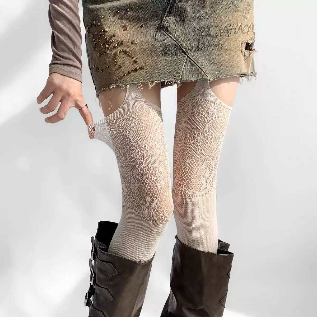 Плащ Encore? Wait: It's outfit sweet and cool suspender stockings for women in one-piece white lace jacquard fishnet stockings pure hot girl white silk