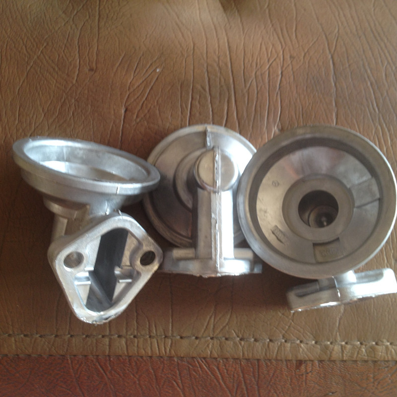 长期供应灯具配件  灯饰配件  灯具外壳配件  锌铝合金灯饰配件