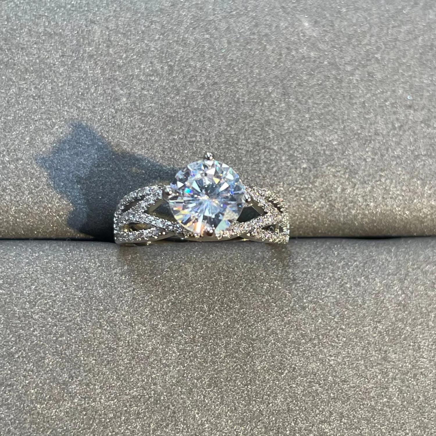 O1CN01xe7U7x26A0nkkAbLN_!!2456