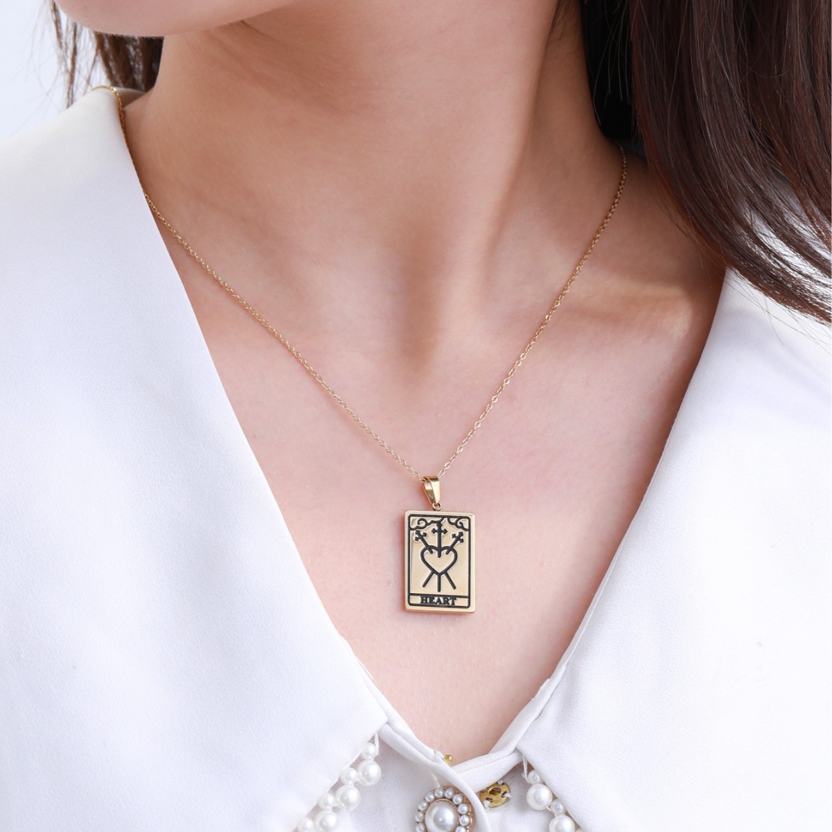 Xuping joyería Amazon transfronteriza colgante de tarot nicho de diseño femenino collar de acero de titanio al por mayor