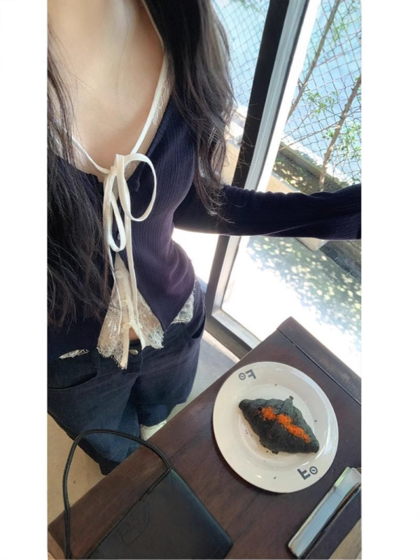 【工厂现货】辣妹风蕾丝拼接绑带假两件撞色t恤女春季显瘦打底衫|undefined