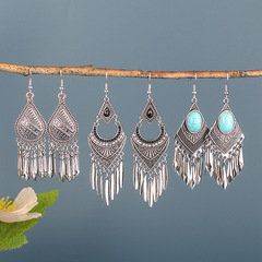 Cross-border Western and Eastern Fashion Exaggerated Silver Round Emerald Feather Earrings for Women Bohemian Ethnic Style Retro Earrings