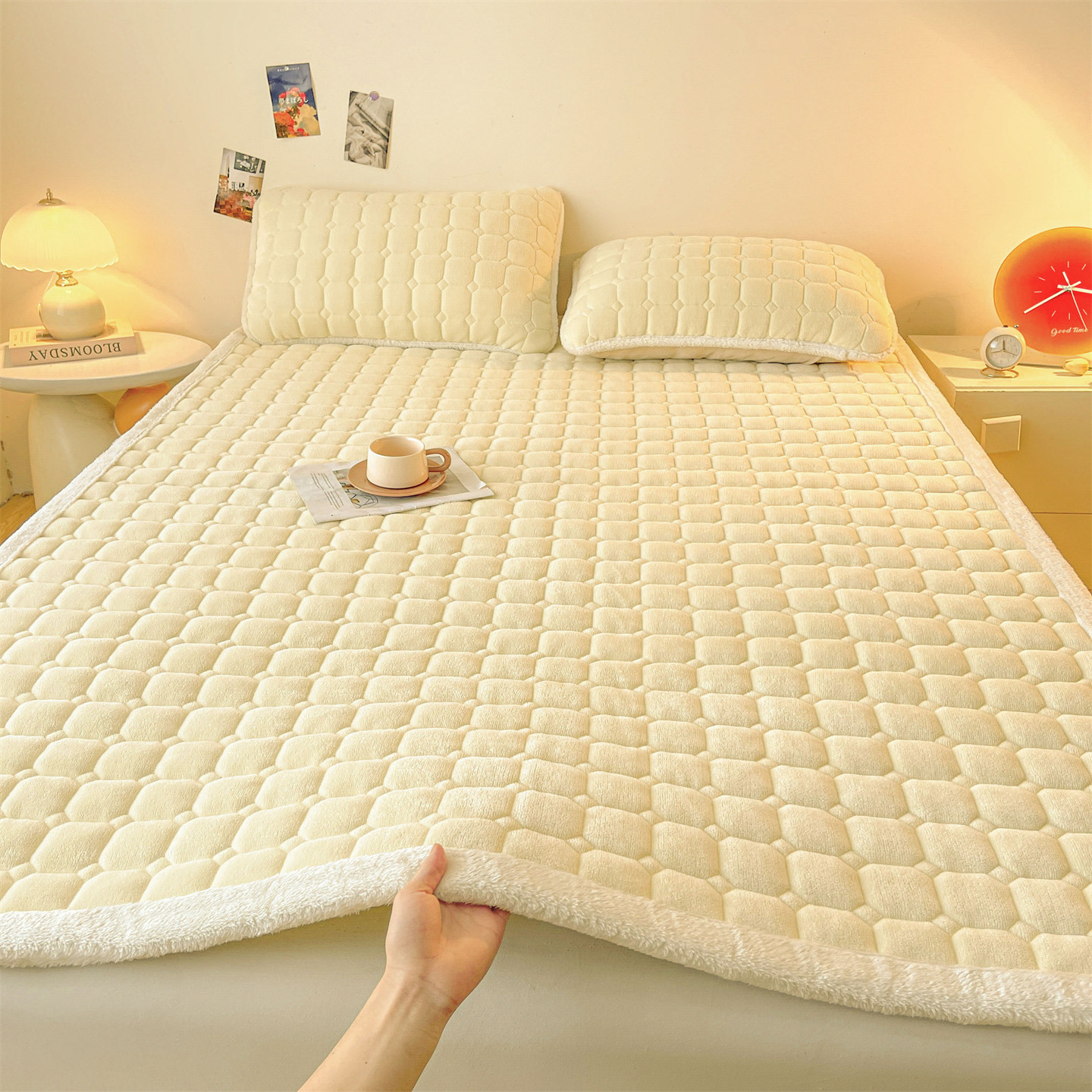 약간 노란색 [미끄럼 방지, 정전기 방지, 축열 및 보온]