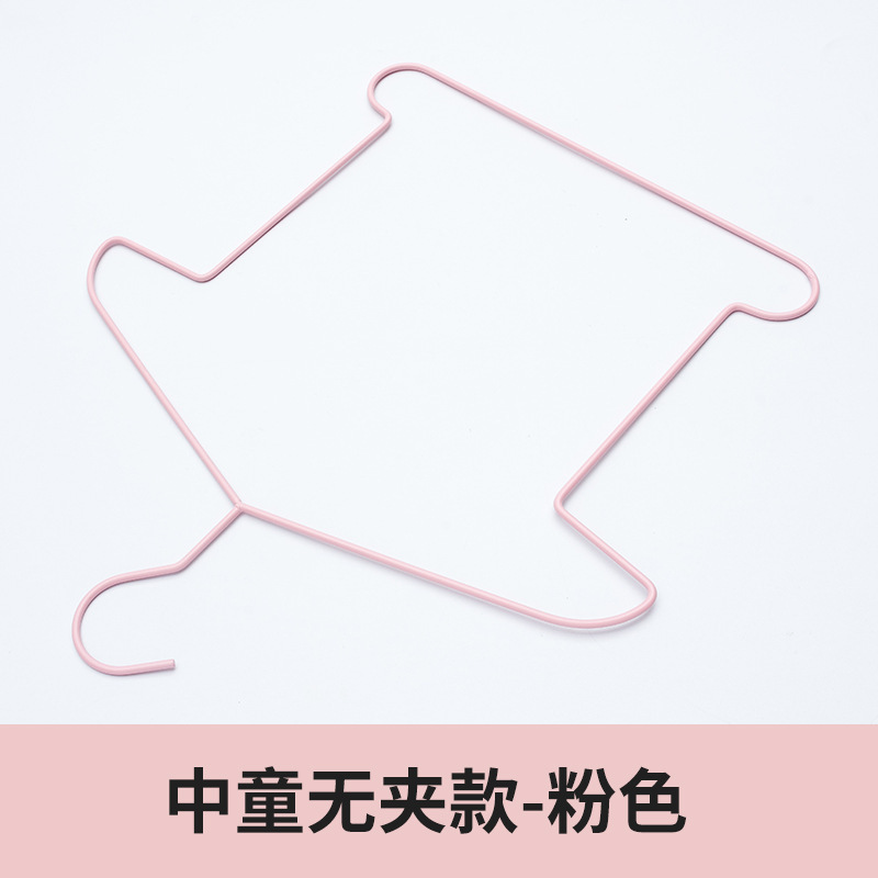大人の子供のワンピースのスーツのハンガーとクリップのセットと服を掛けます。|undefined