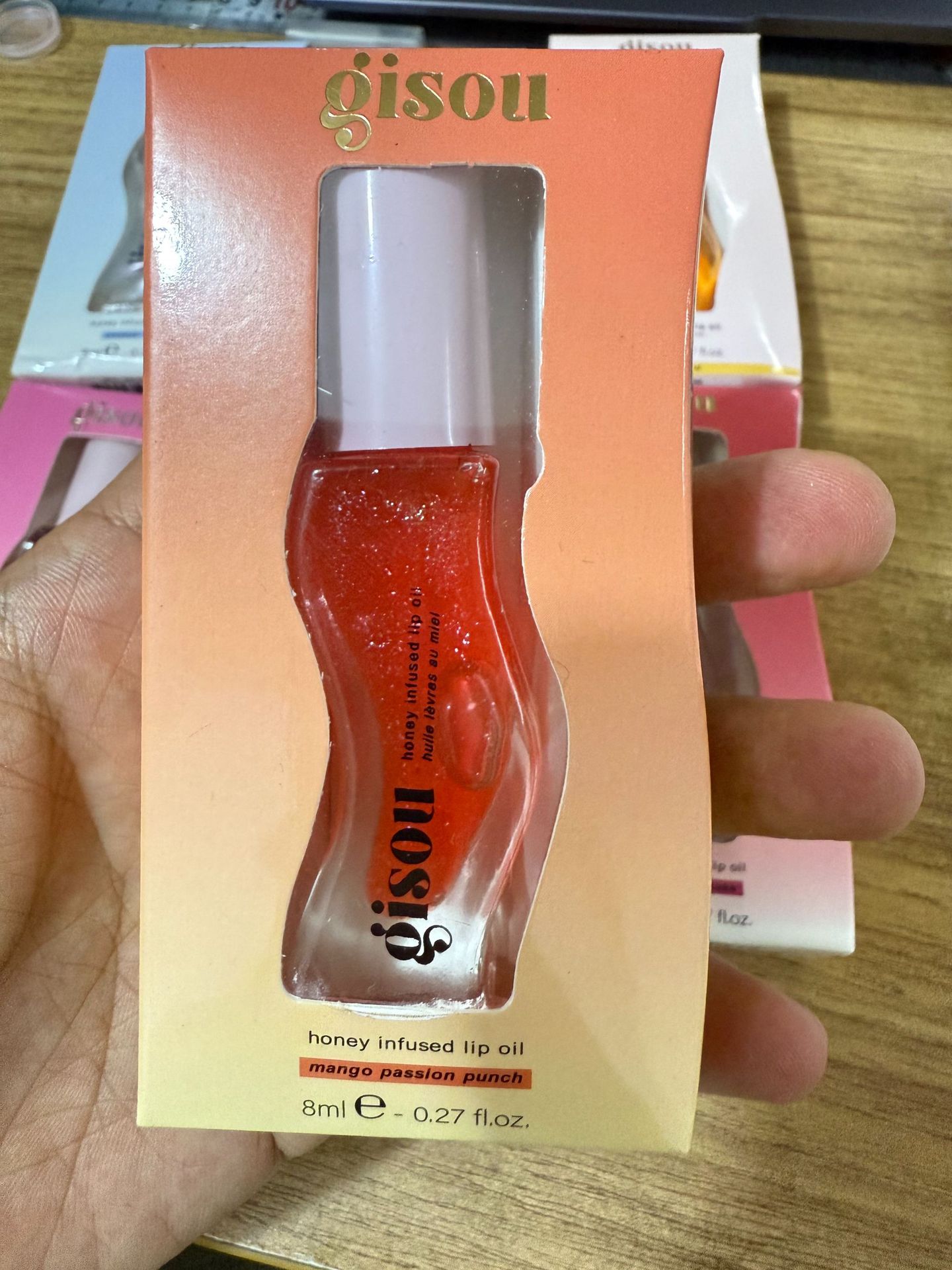 Conjunto de explosión transfronteriza conjunto de valor conjunto de perfumes para el cabello aceite esencial crema hidratante lápiz labial miel labial en stock