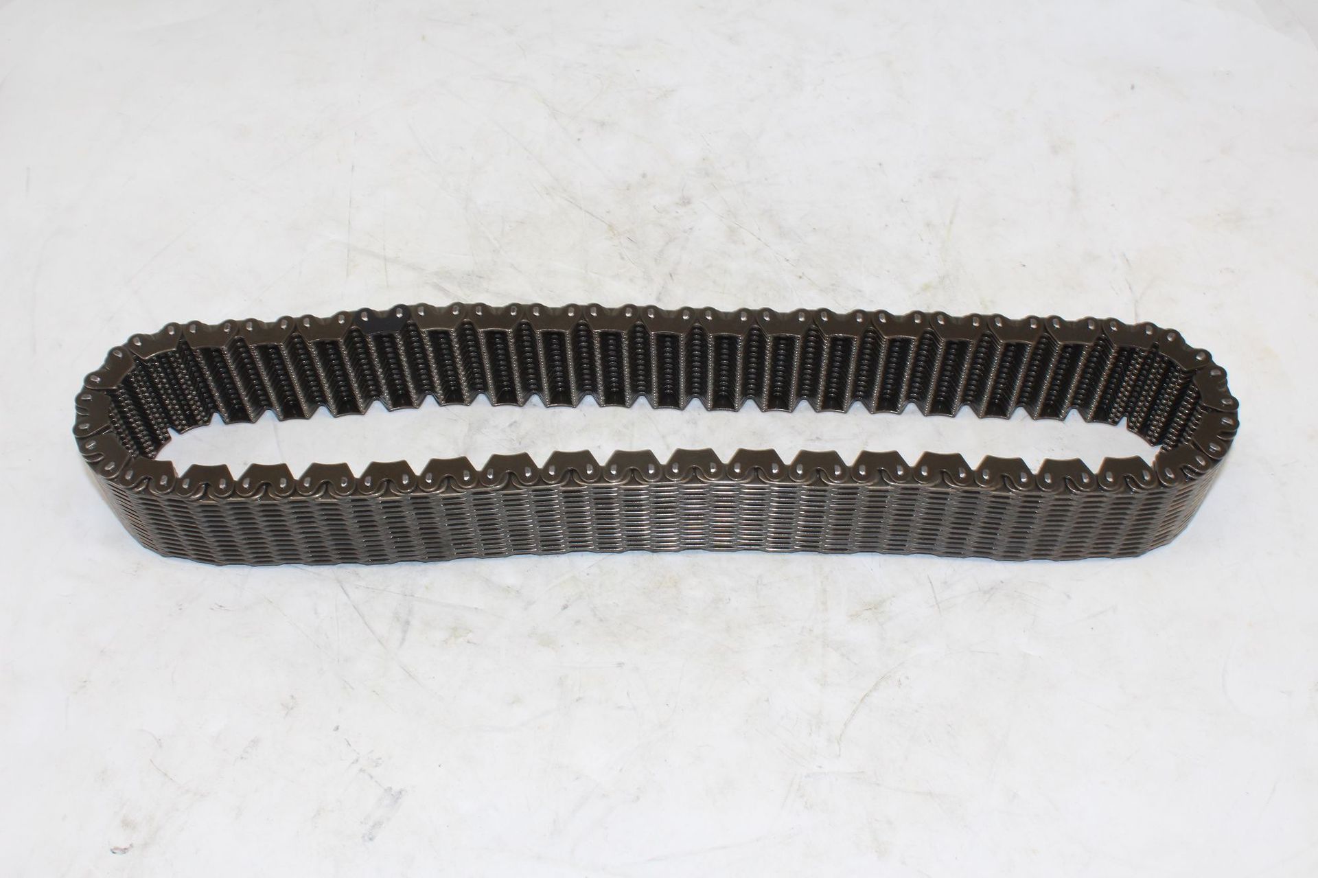 Suitable for Mercedes-Benz 166 chain, engine transmission system parts, available for wholesale